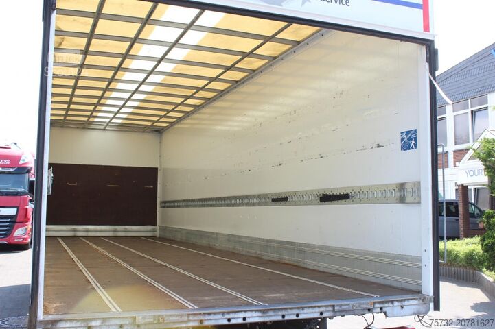 Škatlasti tovornjak Mercedes-Benz Atego 1221 E6 Koffer Klima Kamera LBW Nur 85 Tkm