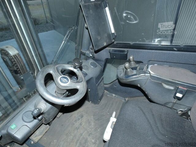 Priekinis krautuvas Linde H 30 D