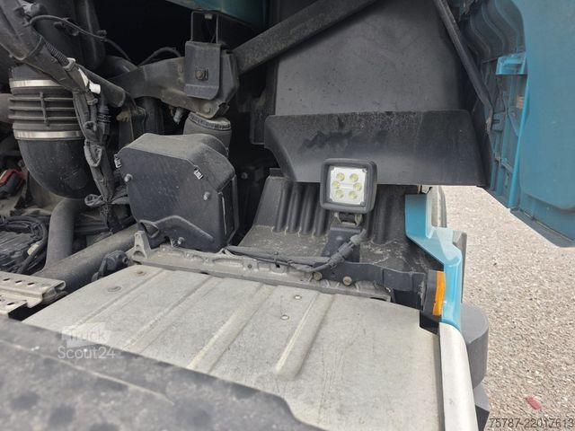 Стандартен влекач MAN 18.470 TGX XXL Unfall, Retarder, 2 Kreis Hydr.