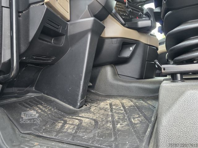 Стандартен влекач MAN 18.470 TGX XXL Unfall, Retarder, 2 Kreis Hydr.