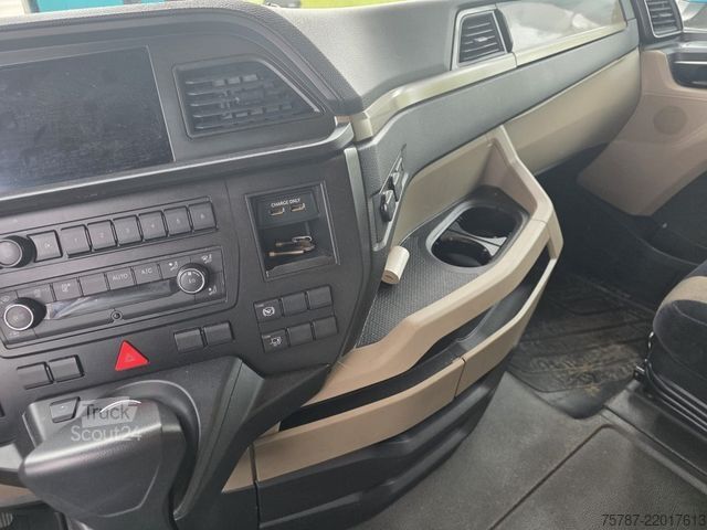 Стандартен влекач MAN 18.470 TGX XXL Unfall, Retarder, 2 Kreis Hydr.