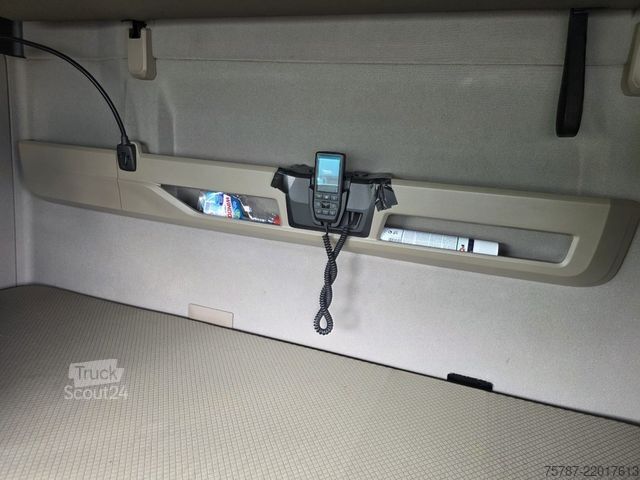Стандартен влекач MAN 18.470 TGX XXL Unfall, Retarder, 2 Kreis Hydr.