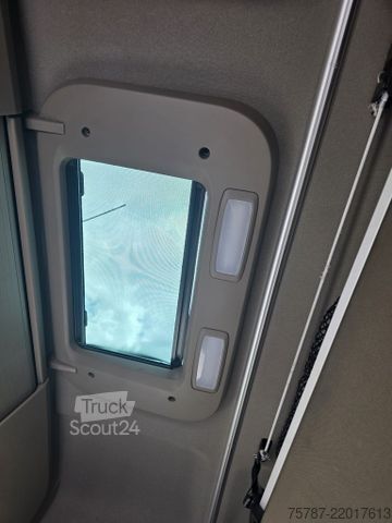 Стандартен влекач MAN 18.470 TGX XXL Unfall, Retarder, 2 Kreis Hydr.