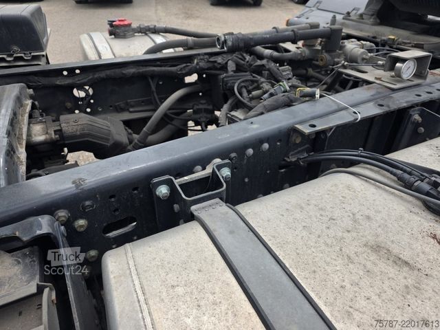 Стандартен влекач MAN 18.470 TGX XXL Unfall, Retarder, 2 Kreis Hydr.