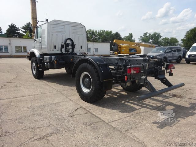 Podvozek nákladního auta MERCEDES-BENZ Zetros 1833 4x4 AHK Standhzg Automatik