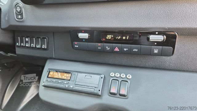 Minibus MERCEDES-BENZ Sprinter 515 Heckniederflur 2 x vorhanden