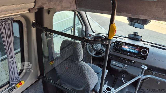 Minibus MERCEDES-BENZ Sprinter 515 Heckniederflur 2 x vorhanden