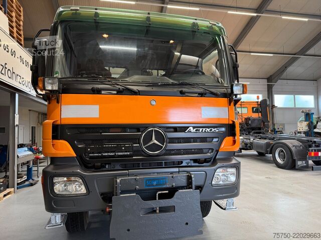 Muu MERCEDES-BENZ Actros 2036 4x4 Hiab Kran- Funk- Kipper- Klima-