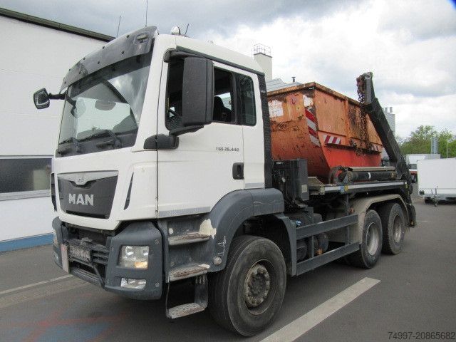 Șasiu de camion MAN 26.440 / 6 x 4 / Meiller