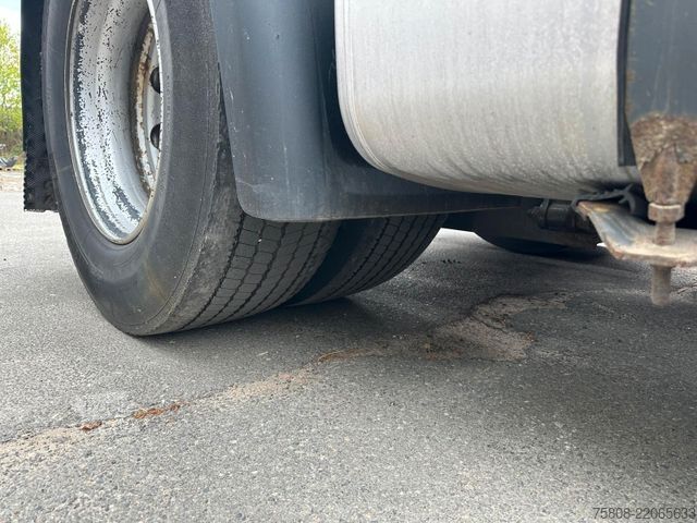 Standard dragbil DAF XF 460 FT SSC 2 Tanks Retarder Standklima ACC LD