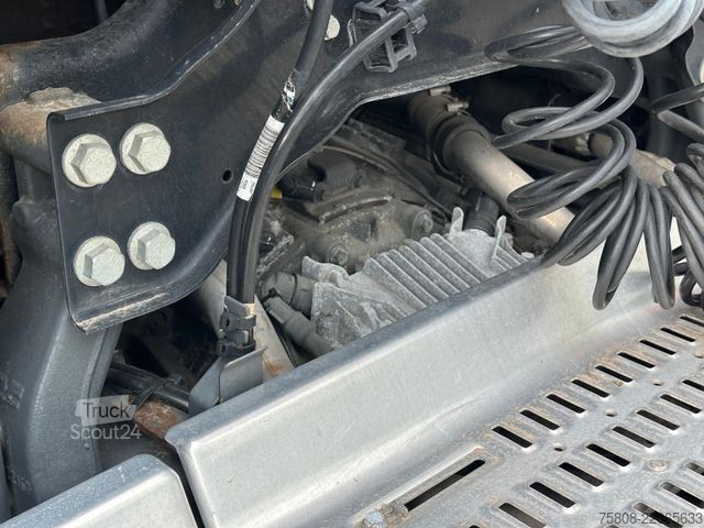 Standard dragbil DAF XF 460 FT SSC 2 Tanks Retarder Standklima ACC LD