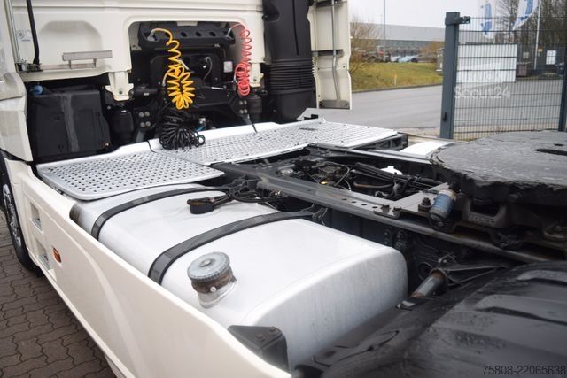 Standard dragbil DAF XF460 SSC 2Tanks Standklima ACC LDWS