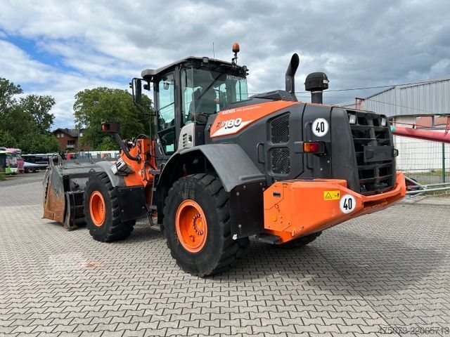 Hjullaster HITACHI ZW 180-6 / Hochkippschaufel / Waage