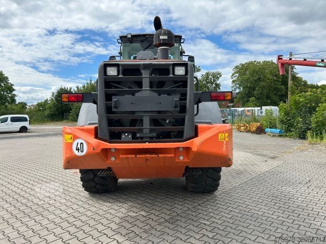 Hjullaster HITACHI ZW 180-6 / Hochkippschaufel / Waage