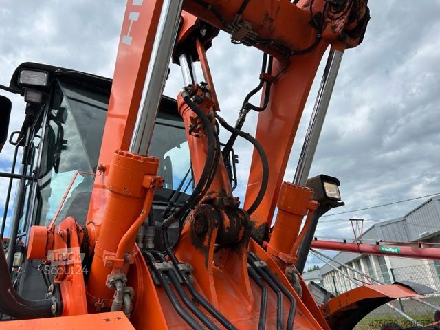 Hjullaster HITACHI ZW 180-6 / Hochkippschaufel / Waage