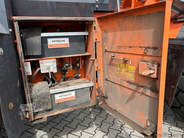 Hjullaster HITACHI ZW 180-6 / Hochkippschaufel / Waage