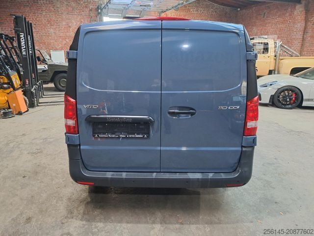 Minibuss MERCEDES-BENZ Vito Kasten 110 Kamera Tempom. Klima Tüv neu E6