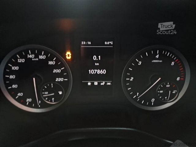 Minibuss MERCEDES-BENZ Vito Kasten 110 Kamera Tempom. Klima Tüv neu E6