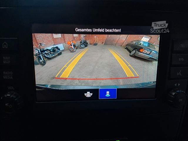 Minibuss MERCEDES-BENZ Vito Kasten 110  Kamera Tempom. Klima Tüv neu E6