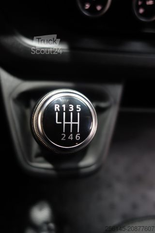 Minibús NISSAN Primastar Kastenwagen L2 H2 3,0t Tüv Service Neu