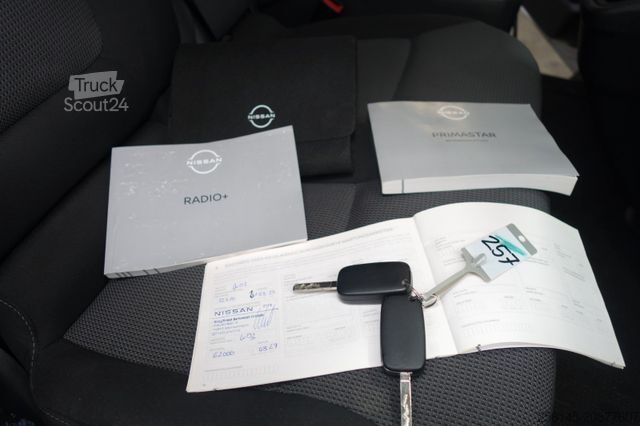 Minibús NISSAN Primastar Kastenwagen L2 H2 3,0t Tüv Service Neu