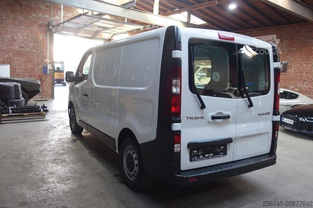 Furgoneta RENAULT Trafic Kasten L1H1 Tüv Neu 1Hand Klima Tempomat