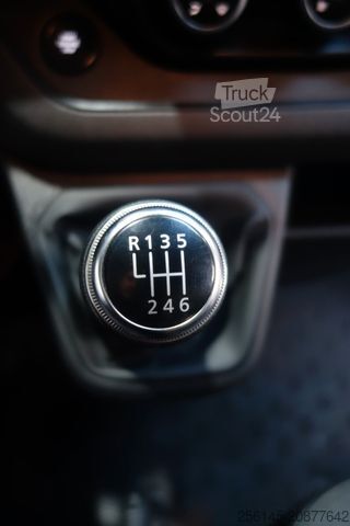 Furgoneta RENAULT Trafic Kasten L1H1 Tüv Neu 1Hand Klima Tempomat