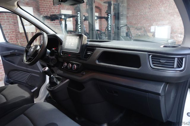 Furgoneta RENAULT Trafic Kasten L1H1 Tüv Neu 1Hand Klima Tempomat