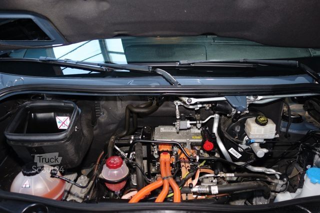 Minibus MERCEDES-BENZ eSprinter Kasten 314 L2 terie Klima