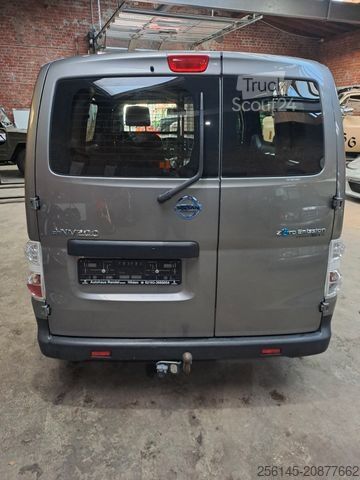 Minibús NISSAN e-NV200 TüvNeu Sitzh. Kamera AHK Klima 40kWh