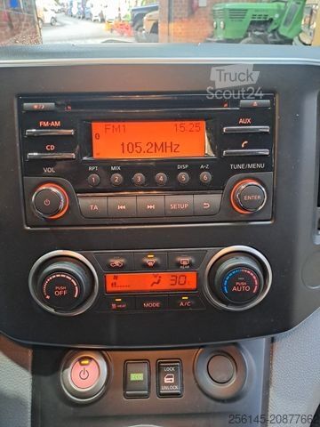 Minibús NISSAN e-NV200 TüvNeu Sitzh. Kamera AHK Klima 40kWh