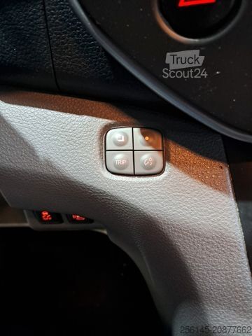 Minibús NISSAN e-NV200 TüvNeu Sitzh. Kamera AHK Klima 40kWh