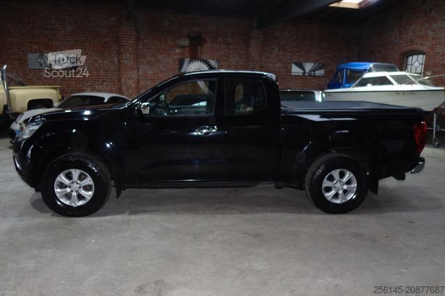 Pick-up NISSAN Navara NP300 Acenta King Cab 4x4 TüvServiceNeu