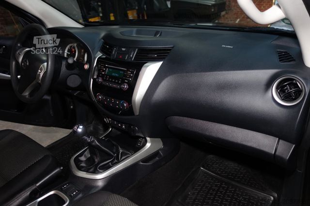 Pick-up NISSAN Navara NP300 Acenta King Cab 4x4 TüvServiceNeu