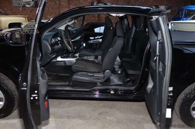 Pick-up NISSAN Navara NP300 Acenta King Cab 4x4 TüvServiceNeu