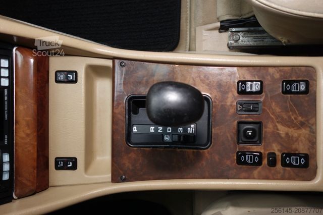 Fourgon MERCEDES-BENZ SEL 500 W126 Schiebdach Leder Langversion TüvNeu