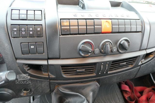 Furgoneta pick-up IVECO 80-210 EuroCargo, 6.1001mm lang, 2x AHK, 3. Sitz