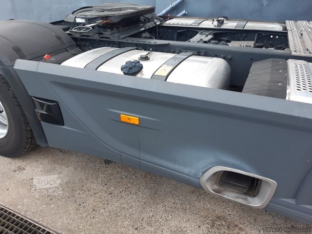 Standardowy ciągnik siodłowy MERCEDES-BENZ Actros 1845LS MP5 Stream Euro6E Öl-Retarder