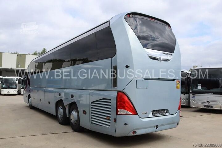 Turistični avtobus Neoplan Starliner / Full option / Euro5 EEV