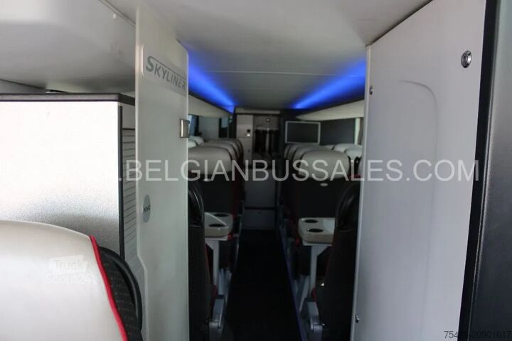 Dviejų aukštų Neoplan Skyliner L