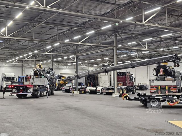Vrachtwagen met kraan Mercedes-Benz AROCS 3253 8x8 / 65 t/m CRANE + JIB + WINCH / K...