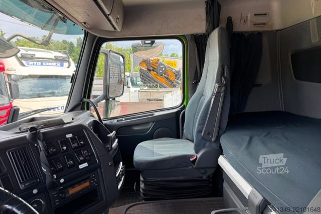 Nákladné vozidlo na špeciálne účely VOLVO FH-540 6x2 LIV L160Z