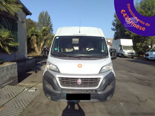 Caravan/camper Fiat Weinsberg Carabus 600 K | 4 posti letto | Completamente attrezzato