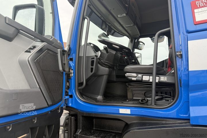 Standardni vlačilec Renault T430 4x2 / Swiss-Vehicle