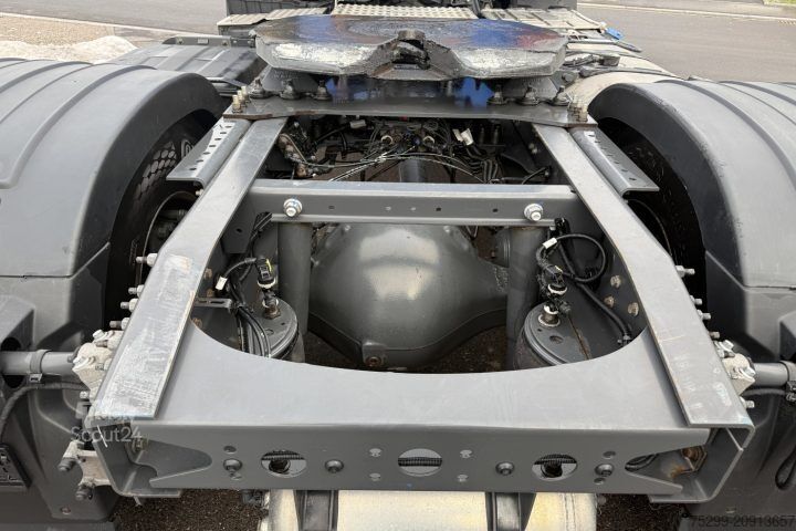 Standardni vlačilec Renault T430 4x2 / Swiss-Vehicle