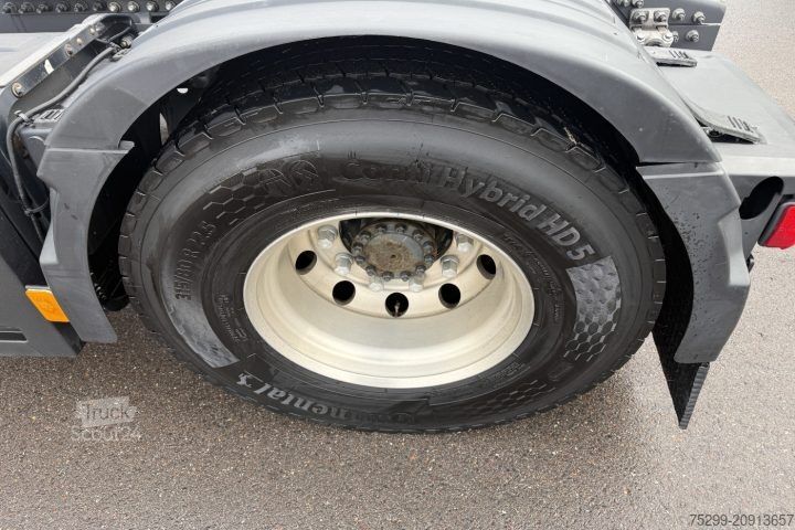 Standardni vlačilec Renault T430 4x2 / Swiss-Vehicle