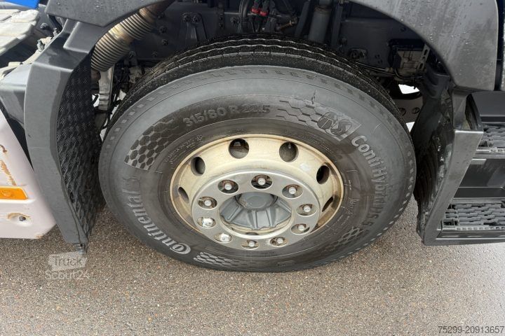 Standardni vlačilec Renault T430 4x2 / Swiss-Vehicle