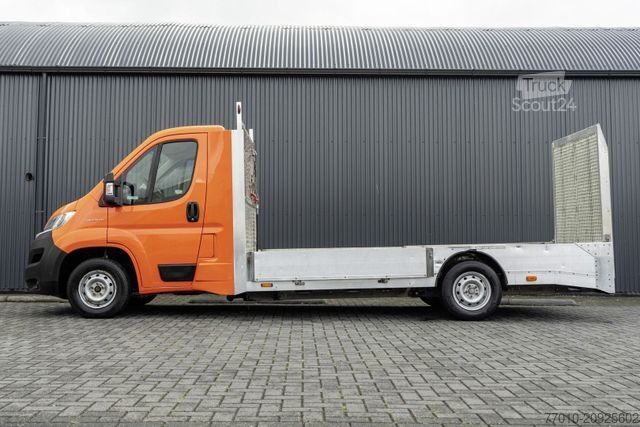 Furgão transportador de automóveis FIAT Ducato Open laadbak met oprijplaat | 131PK | Eur