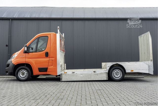 Furgão transportador de automóveis FIAT Ducato Open laadbak met oprijplaat | 131PK | Eur