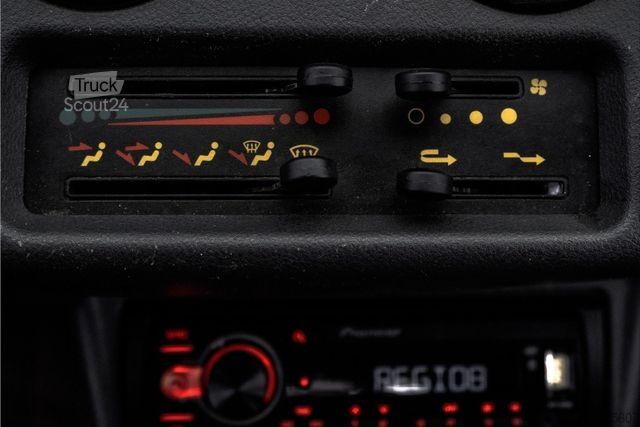 Furgão pick-up PIAGGIO Porter Pick-up 1.3 Benzine